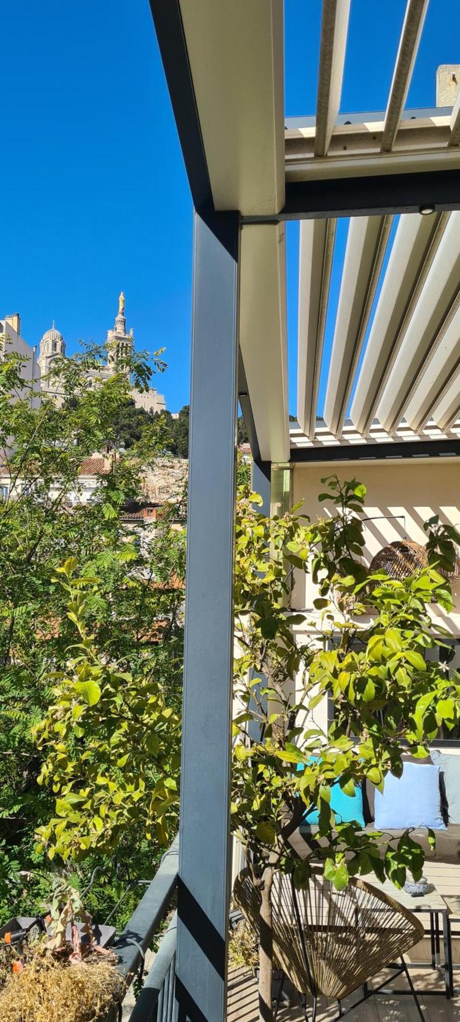 Appartement Le Cocon De Chris - Petit Bijou Au Calme Avec Vue Notre-dame De La Garde Marseille